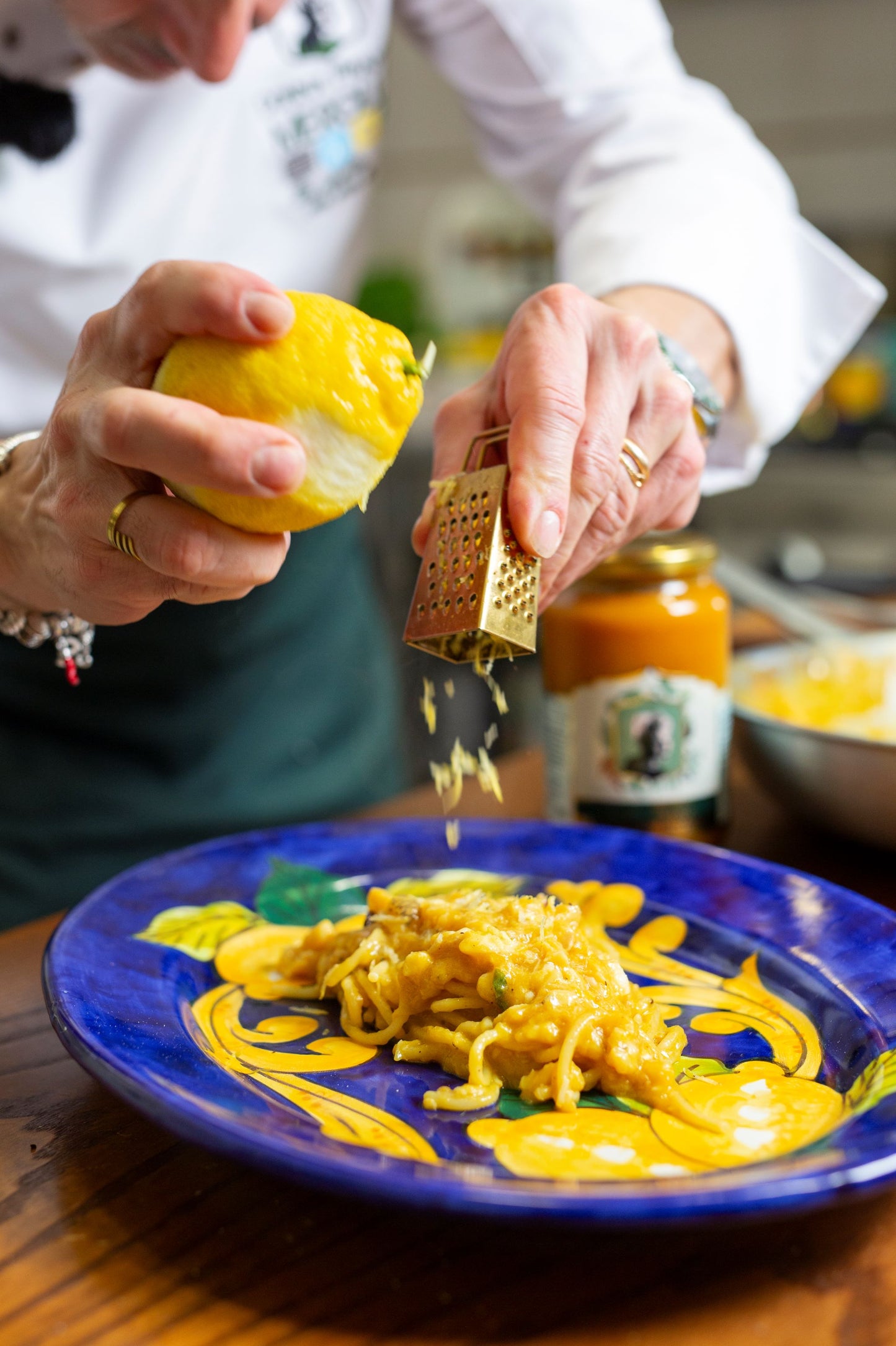 Spaghetti con Baccalà, Pomodorino Giallo, Lardo di Colonnata, Polvere di Caffè e Zest di Limone